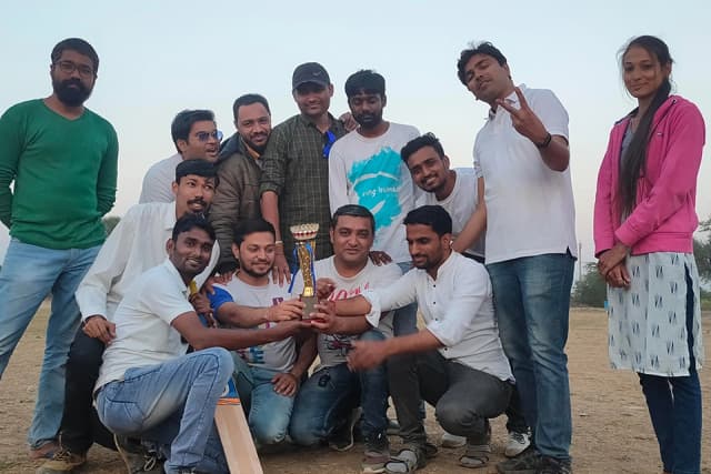 /var/www/html/rayvat_com/assets/images/cricket/21