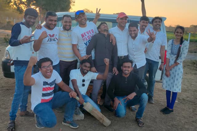 /var/www/html/rayvat_com/assets/images/cricket/28