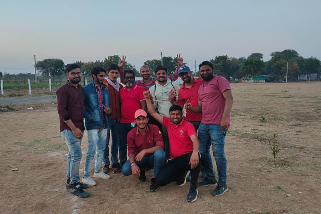 /var/www/html/rayvat_com/assets/images/cricket/8